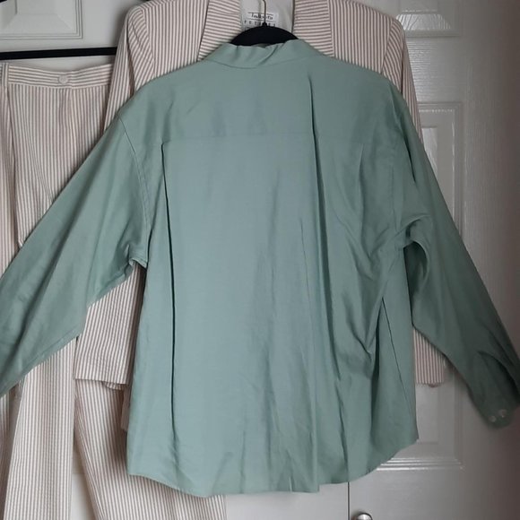 Eddie Bauer AWL Linen Long-Sleeve Sage Camp Shirt Size 6P - Picture 4 of 6